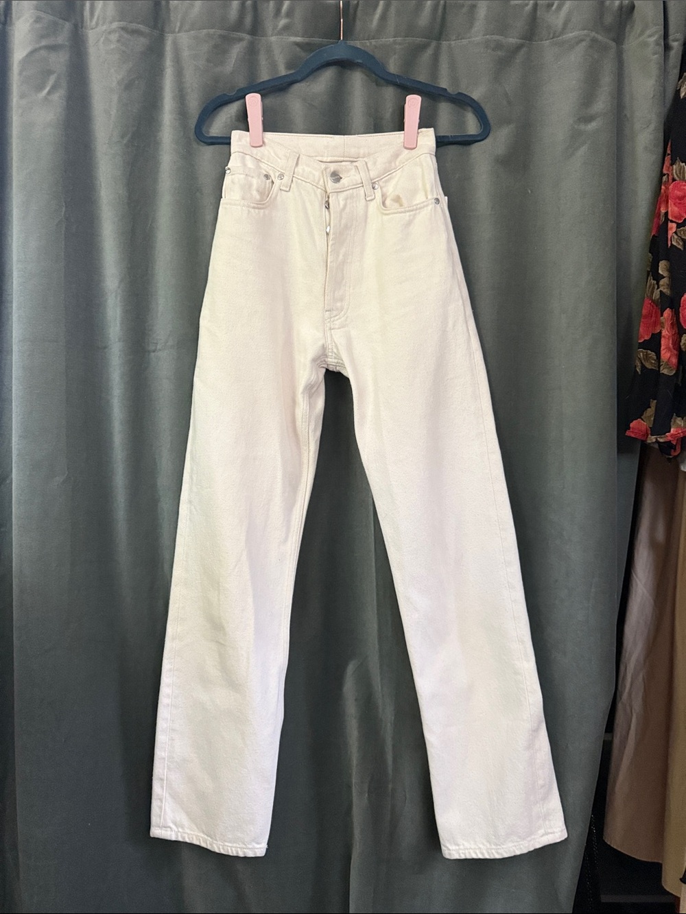 Djerf Avenue Straight Leg Pants in Off-White
